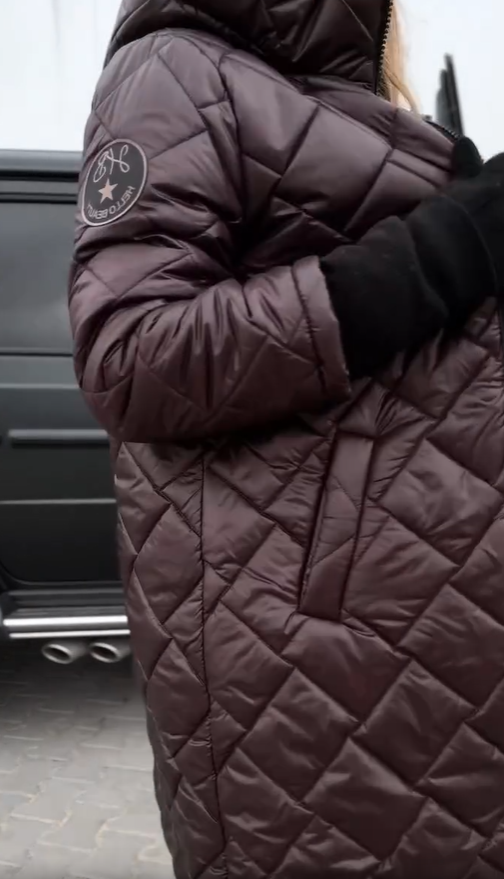 Bogna | Elegante chaqueta acolchada de plumón con capucha