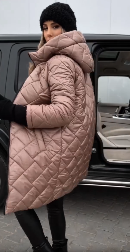 Bogna | Elegante chaqueta acolchada de plumón con capucha